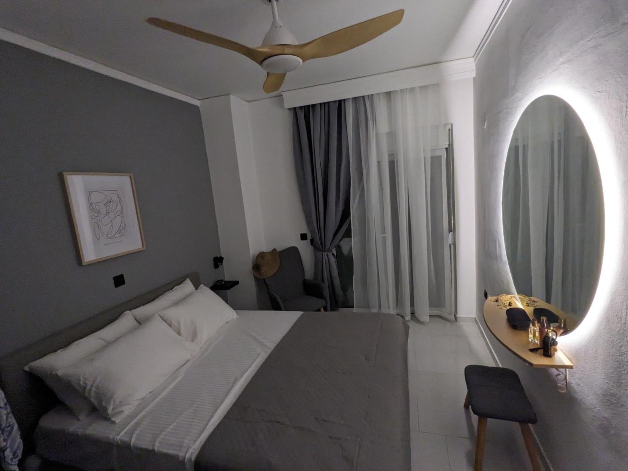 Mini Mansion * Rhodes City