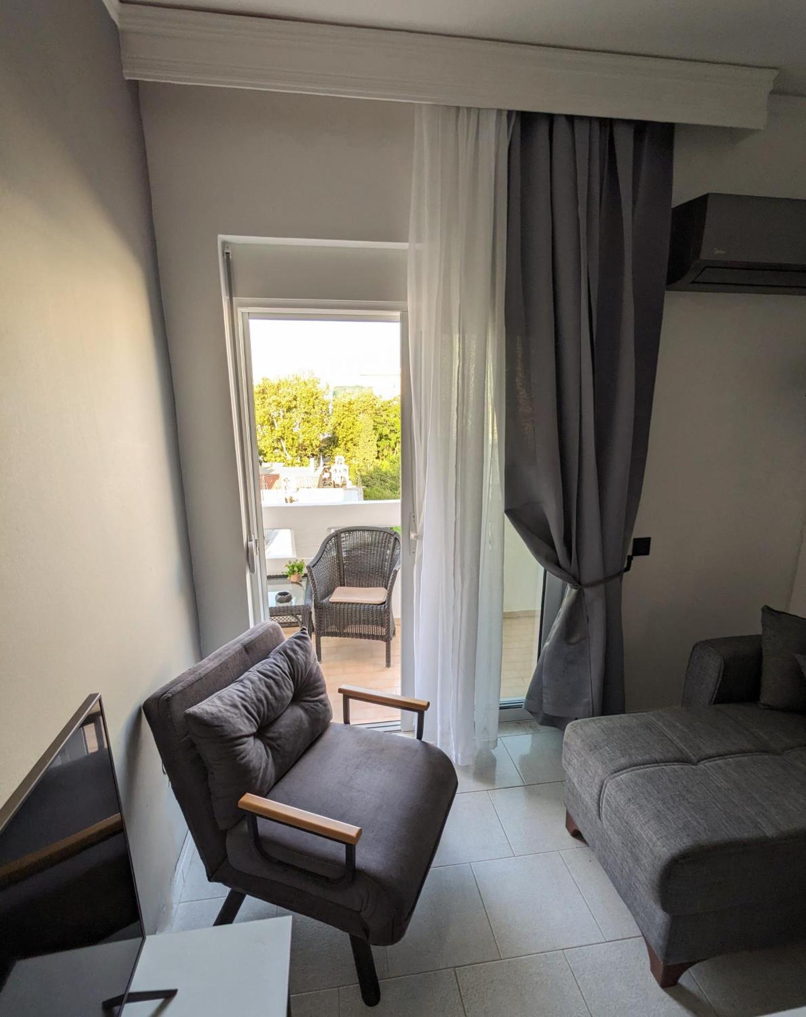 Mini Mansion * Rhodes City